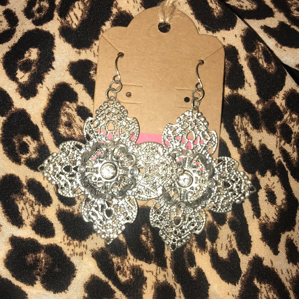 Silver Earrings💗